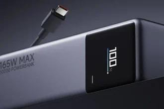 Xiaomi lansează un nou powerbank cu cablu USB-C integrat