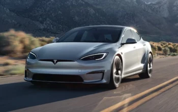 Tesla se prăbușește în Europa